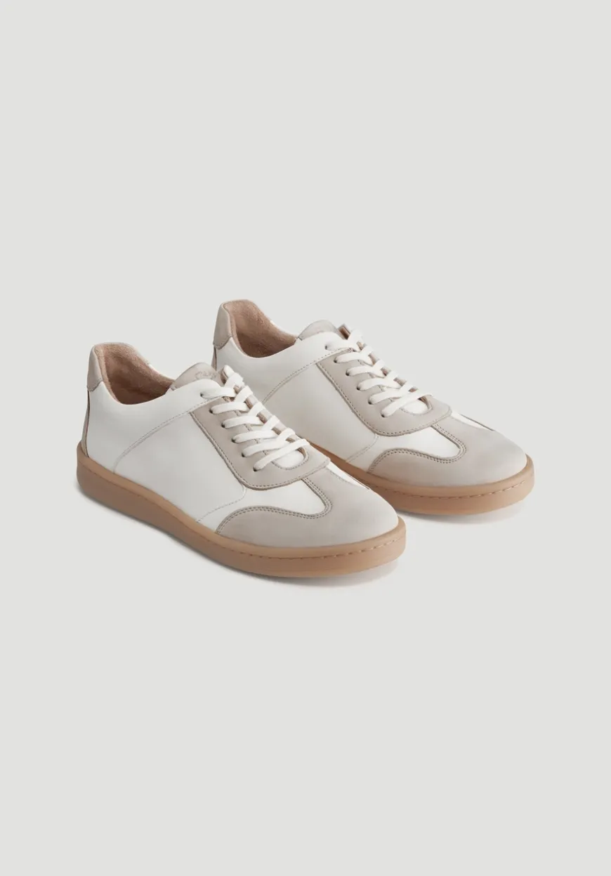 hessnatur Court Sneaker aus chromfrei gegerbtem Leder von|Damen Schuhe