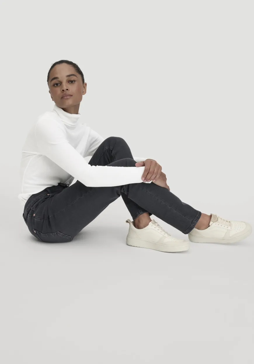 hessnatur Court Sneaker aus Nappaleder von|Damen Schuhe