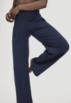 hessnatur Hose Regular ACTIVE LIGHT aus Bio-Baumwolle von|Damen Hosen & Shorts|Yoga & Activewear