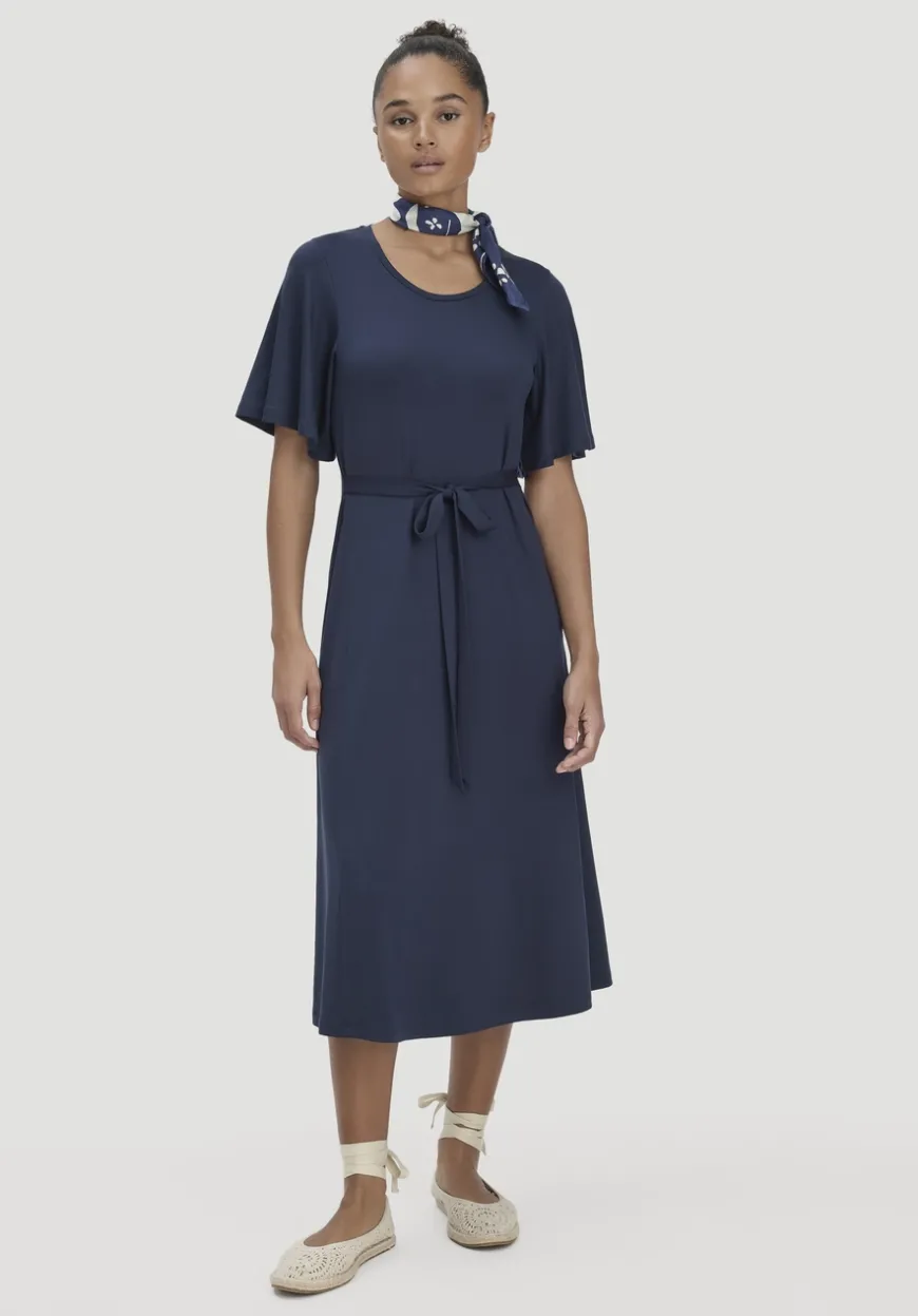hessnatur Jersey Kleid Kniebedeckend Slim aus TENCEL™ Lyocell von|Damen Kleider & Röcke