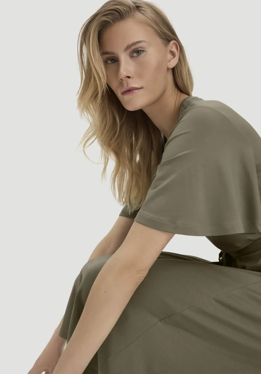 hessnatur Jersey Kleid Kniebedeckend Slim aus TENCEL™ Lyocell von|Damen Kleider & Röcke