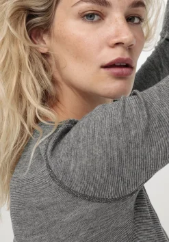hessnatur Langarmshirt SILK & WARM TOUCH mit Bio-Merinowolle und Seide von|Damen Unterhemden|Unterhemden