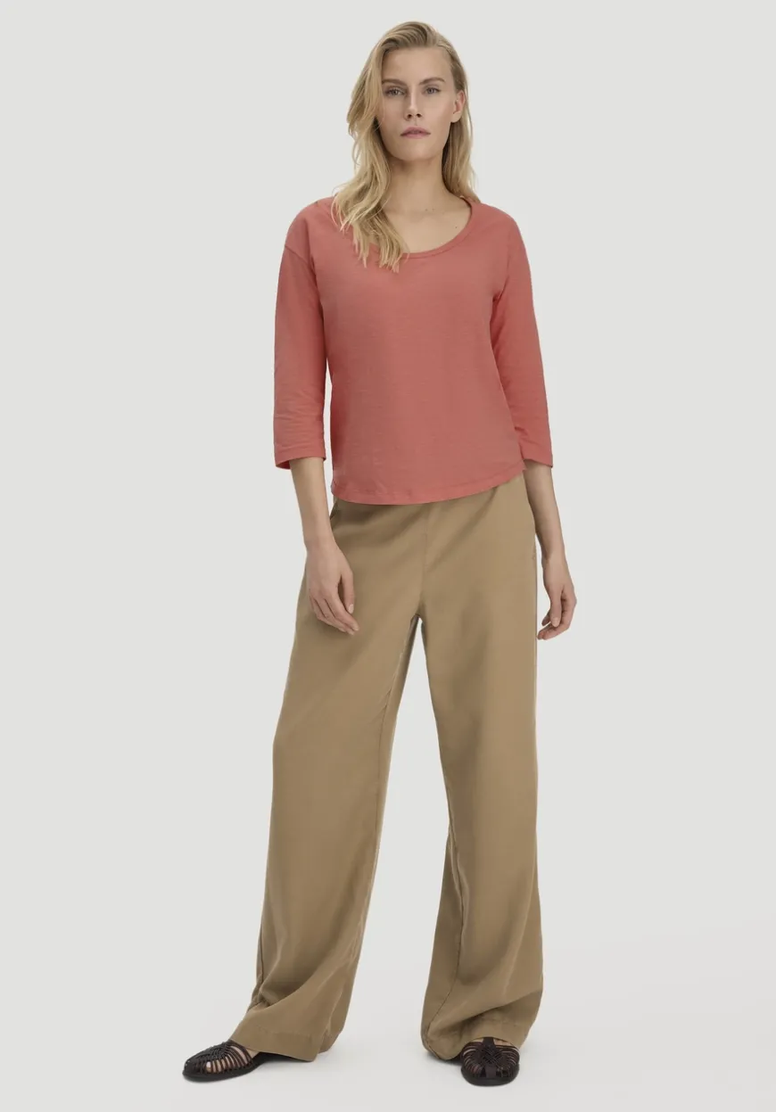 hessnatur Light Slub Longsleeve Relaxed aus reiner Bio-Baumwolle von|Damen Shirts & Tops