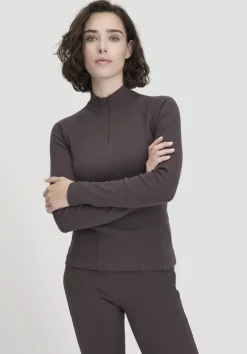 hessnatur Longsleeve Fitted BETTER RECYCLING aus Bio-Baumwolle von|Damen Shirts & Tops|Yoga & Activewear