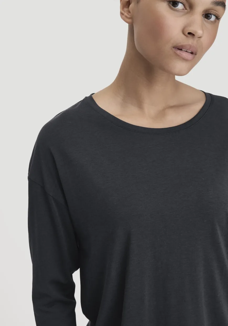hessnatur Longsleeve Oversize aus TENCEL™ Lyocell mit Bio-Baumwolle von|Damen Shirts & Tops