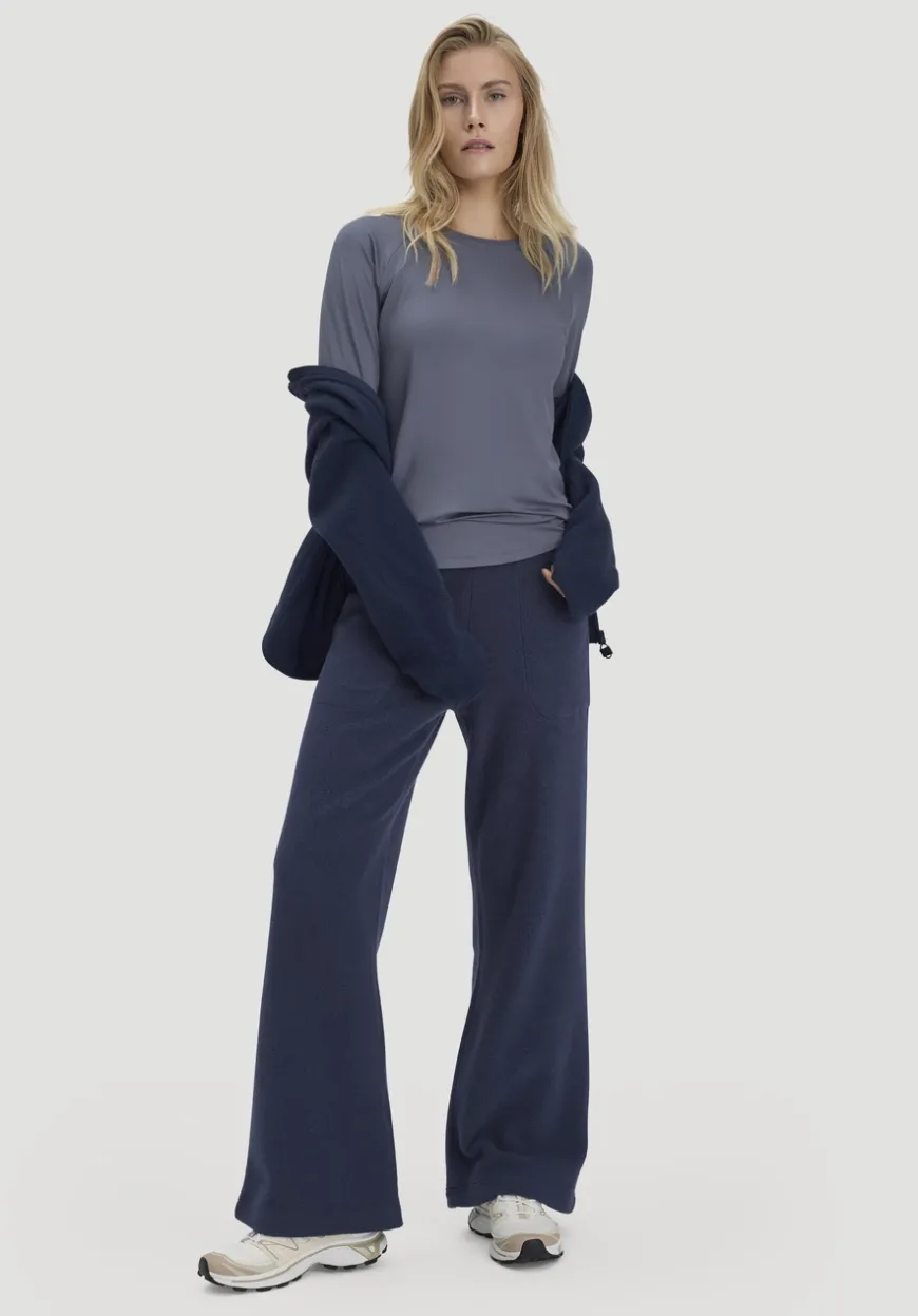 hessnatur Longsleeve Regular ACTIVE COMFORT aus TENCEL™ Lyocell von|Damen Shirts & Tops|Yoga & Activewear