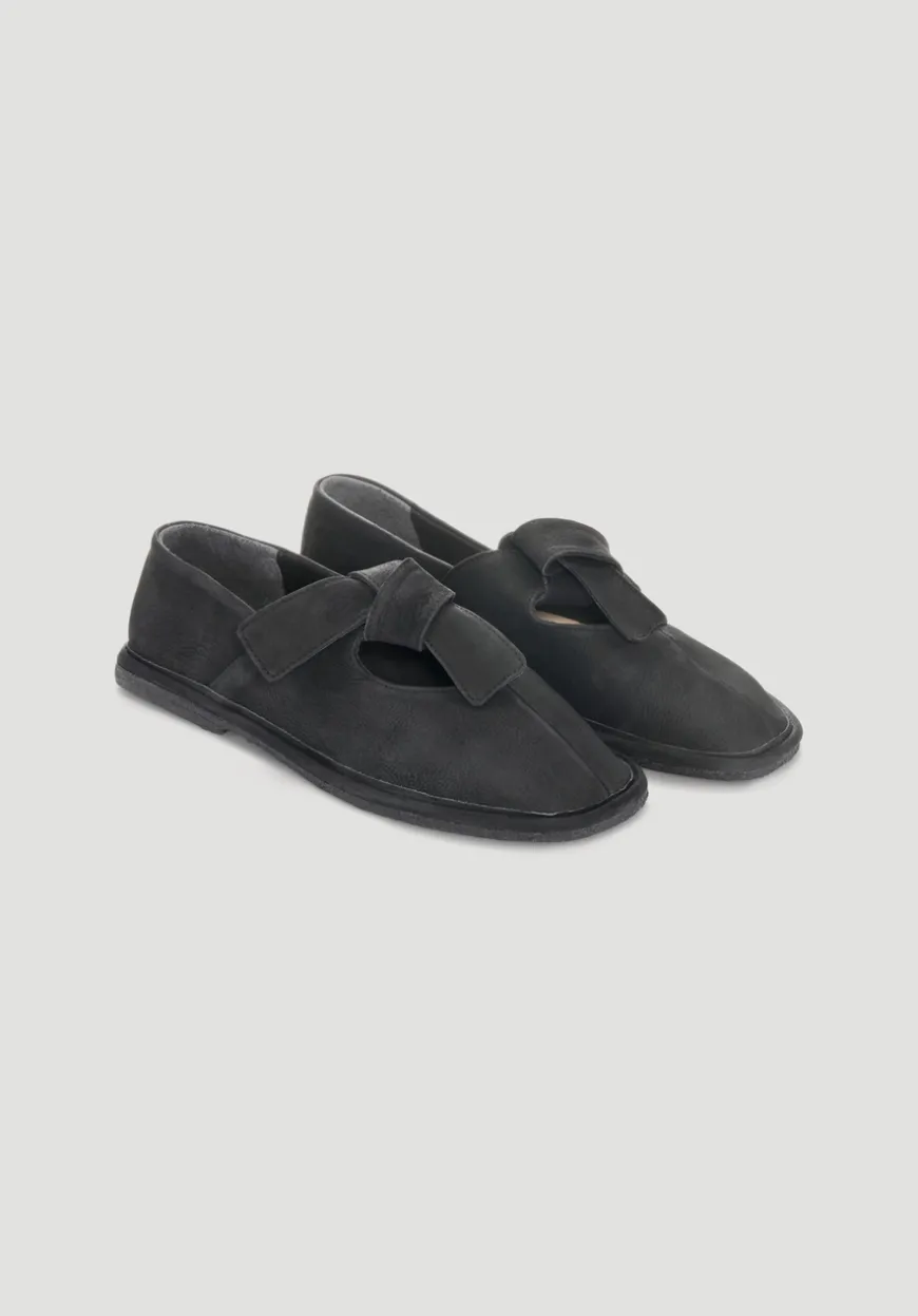hessnatur Pantolette aus chromfrei gegerbtem Nubuk-Leder von|Damen Schuhe