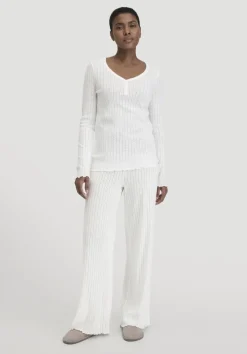 hessnatur Pointelle Schlafhose Relaxed PURE COTTON aus reiner Bio-Baumwolle von|Damen Nachtwäsche|Nachtwäsche