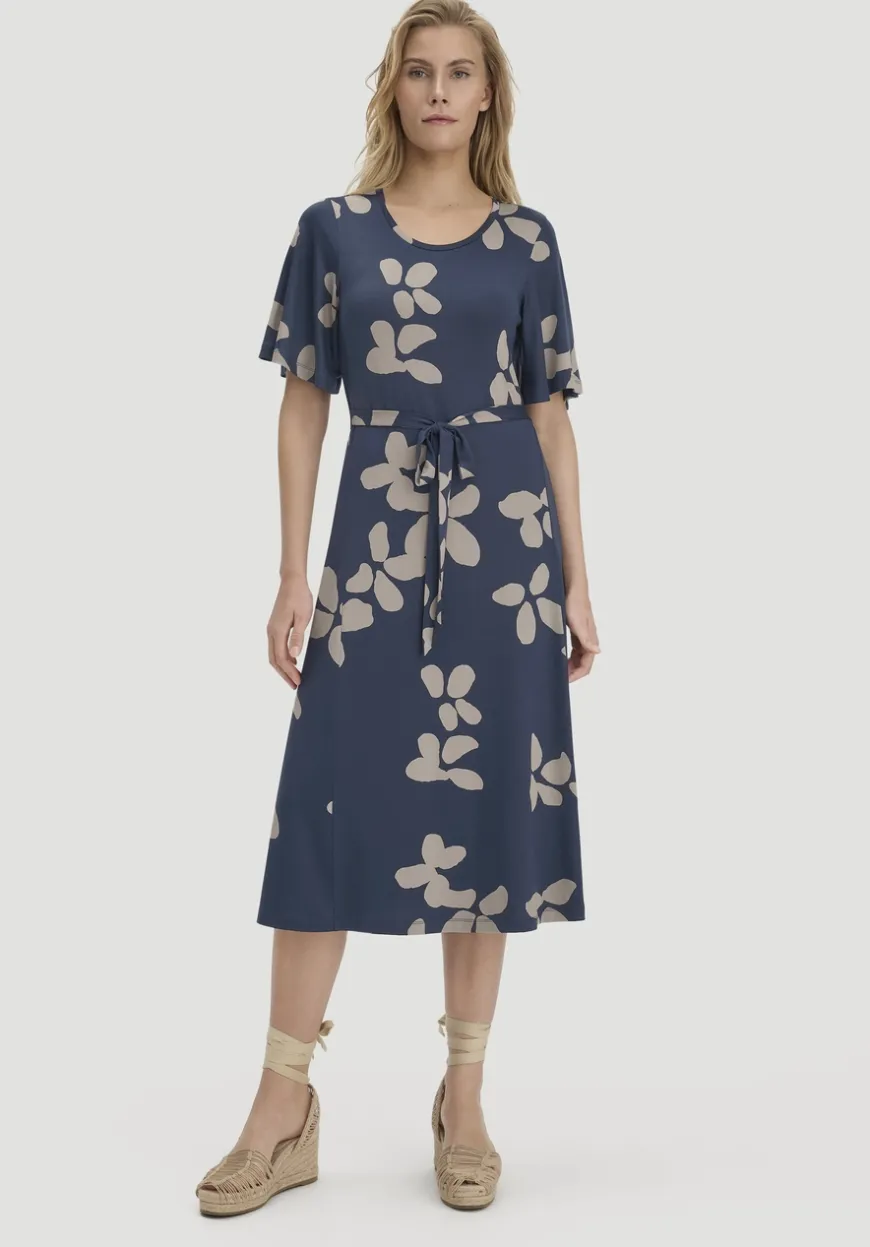 hessnatur Print Jersey Kleid kniebedeckend Slim aus TENCEL™ Lyocell von|Damen Kleider & Röcke