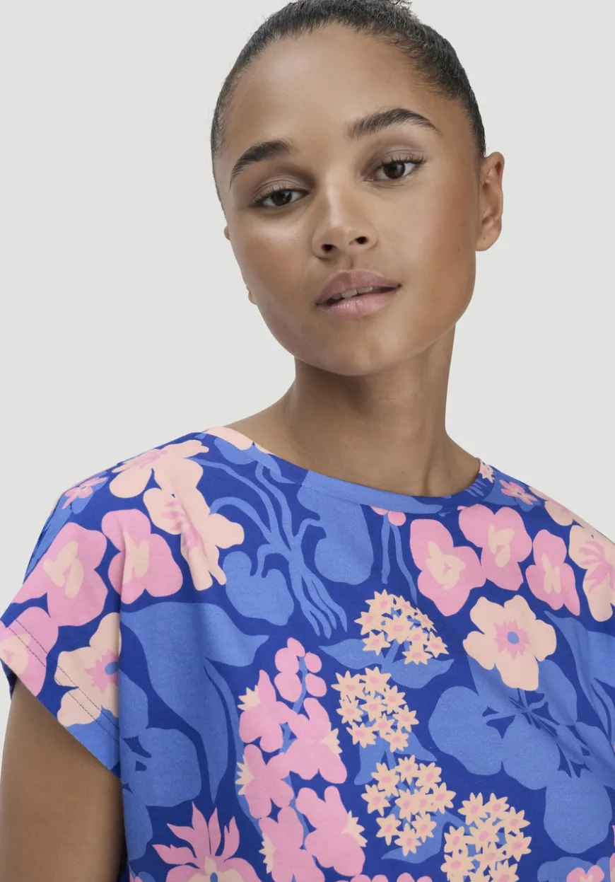 hessnatur Print T-Shirt Oversize LIV LEE aus reiner Bio-Baumwolle von|Damen Shirts & Tops