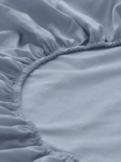 hessnatur Satin Spannbettlaken aus reiner Bio-Baumwolle von| Spannbettlaken