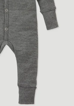 hessnatur Schlafoverall aus Bio-Baumwolle mit Bio-Merinowolle und Seide von| Pyjamas & Schlafoveralls|Baby Nachtwäsche