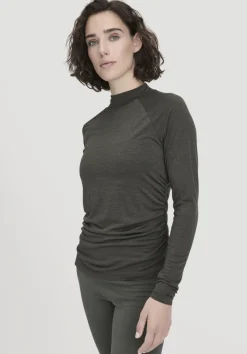 hessnatur Shirt Langarm Slim ACTIVE FUNCTIONAL aus Bio-Merinowolle und TENCEL™ Lyocell von|Damen Shirts & Tops|Yoga & Activewear