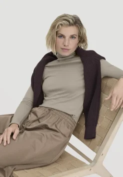 hessnatur Softrib Longsleeve Fitted aus Bio-Baumwolle und TENCEL™ Modal von|Damen Shirts & Tops|T-Shirts