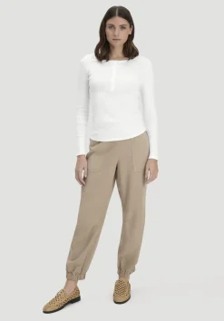 hessnatur Softrib Longsleeve Henley Fitted aus Bio-Baumwolle und Tencel™ Modal von|Damen Shirts & Tops