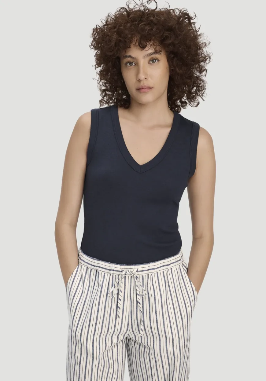 hessnatur Softrib Top Fitted aus Bio-Baumwolle und TENCEL™ Modal von|Damen Shirts & Tops