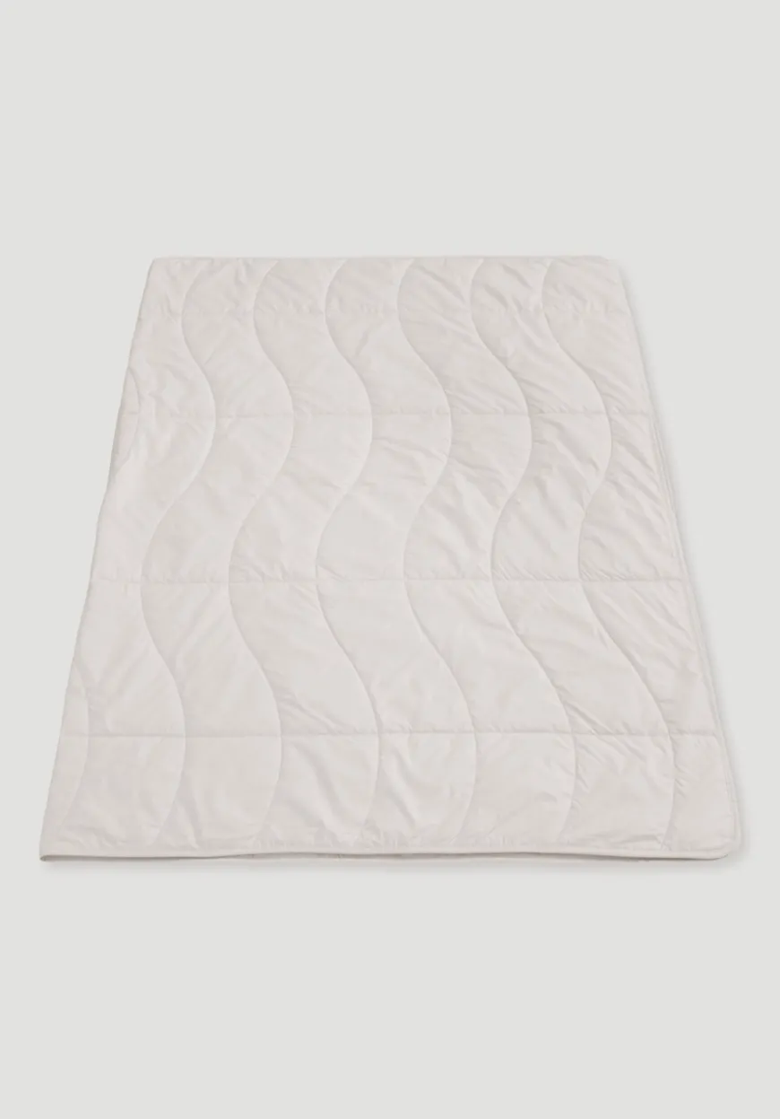 hessnatur Sommer-Bettdecke Ultraleicht TENCEL™ Modal von| Bettdecken