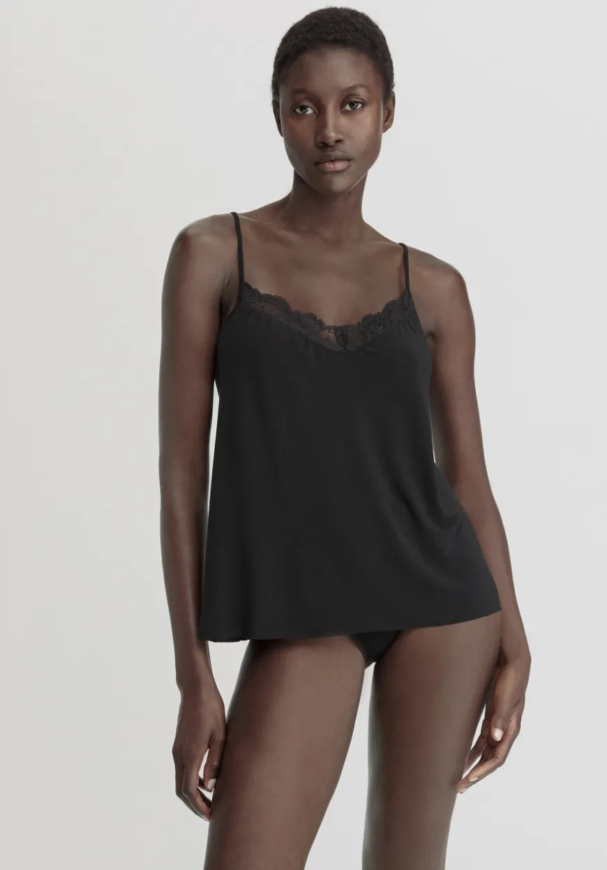 hessnatur Spaghetti Top PURE SENSE LACE aus TENCEL™ Modal von|Damen Unterhemden|Unterhemden