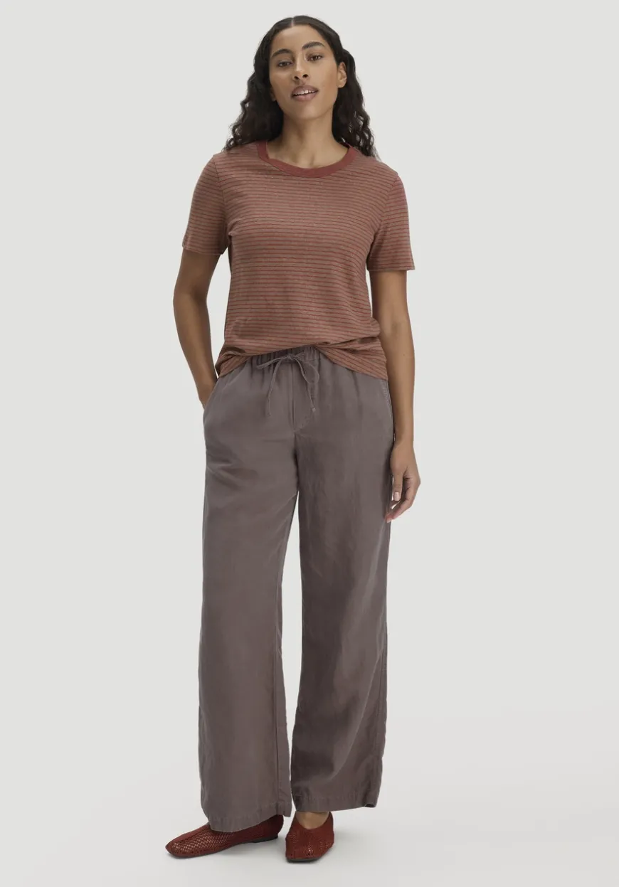 hessnatur Streifen T-Shirt Relaxed aus Leinen mit reiner Bio-Baumwolle von|Damen Shirts & Tops
