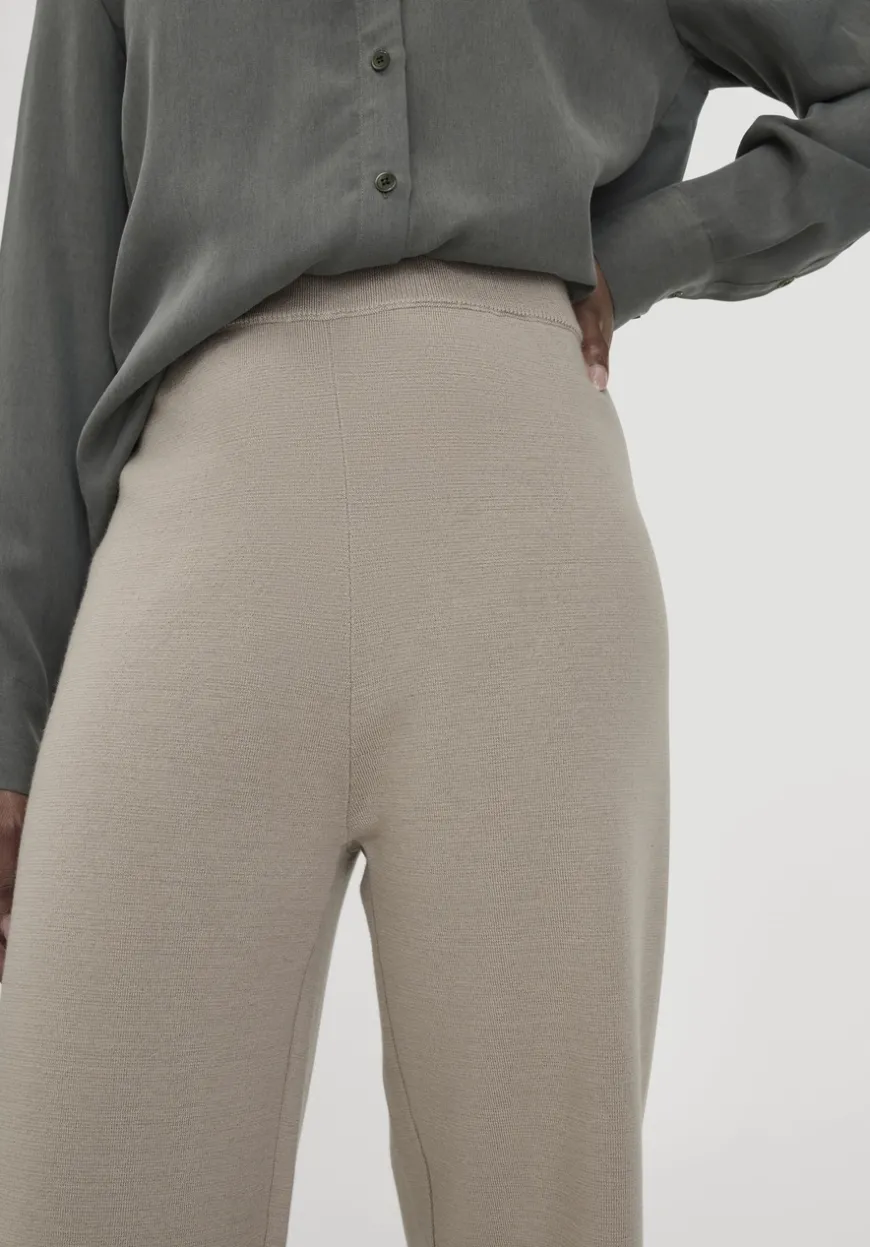 hessnatur Strick Hose Relaxed aus Bio-Merinowolle und Bio-Baumwolle von|Damen Hosen & Shorts