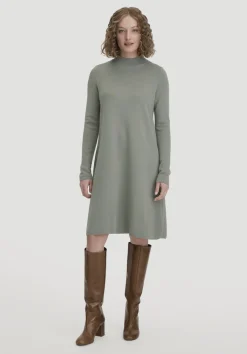 hessnatur Strick Kleid Relaxed aus TENCEL™ Lyocell mit Bio-Baumwolle von|Damen Kleider & Röcke|T-Shirts
