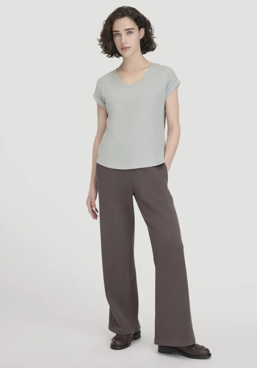 hessnatur T-Shirt Oversize aus reiner Bio-Baumwolle von|Damen Shirts & Tops|T-Shirts